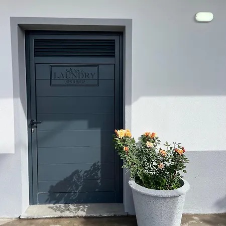 - Madeira * كانيسال